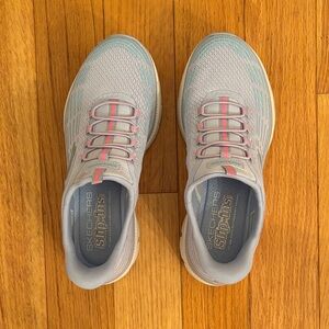 Skechers Slip-Ins Women’s 8.5 Light Blue